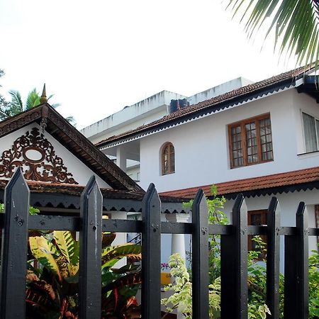 Kovalam Beach Cottage Ngoại thất bức ảnh